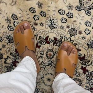 SANDALE H CARAMEL CUIR