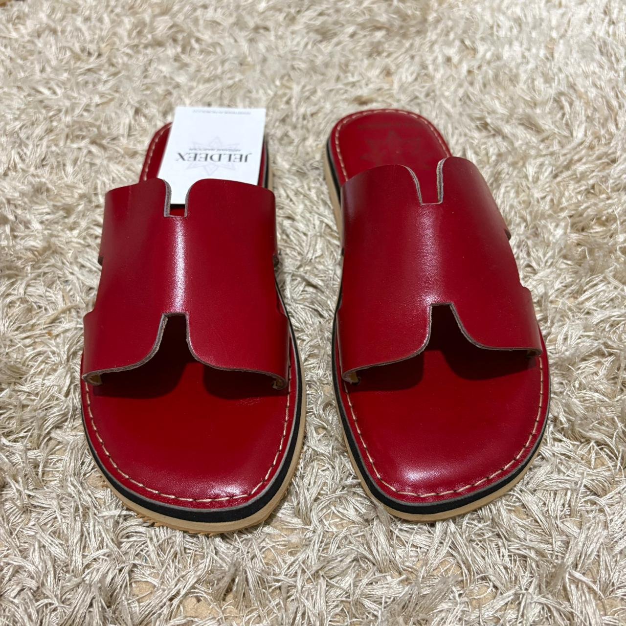 SANDALE H ROUGE CUIR LISSE